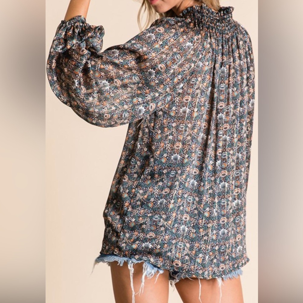 Ces Femme Floral Sheer Smocked Neck Oversized Top Small - Picture 2 of 11